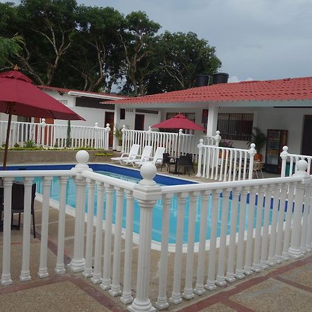 Hotel Casa Quinta Marbella - Мельгар Екстер'єр фото